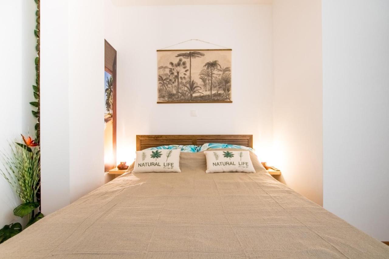 4 * Apartment Sunset Close To The Sea Kastela Exterior photo